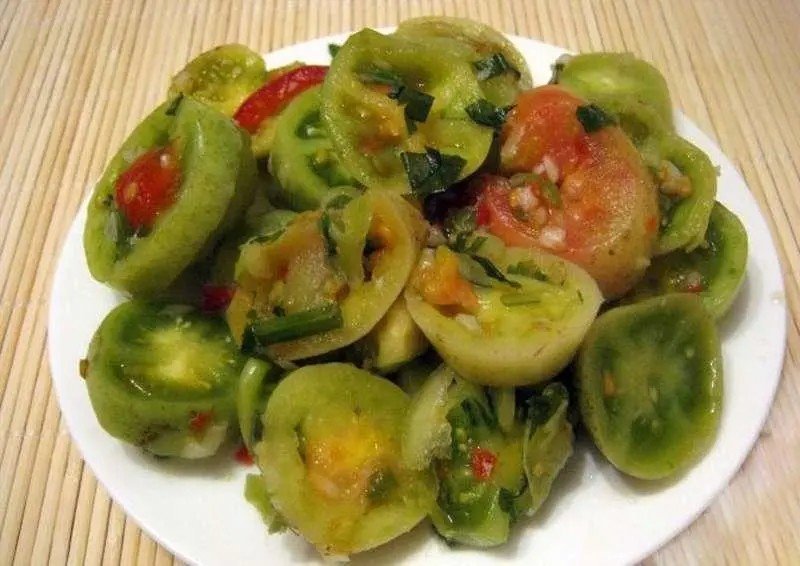 Зелёные помидоры по-корейски быстрого приготовления