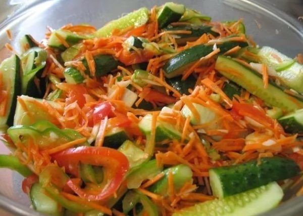 Ве-ча корейский салат из свежих огурцов