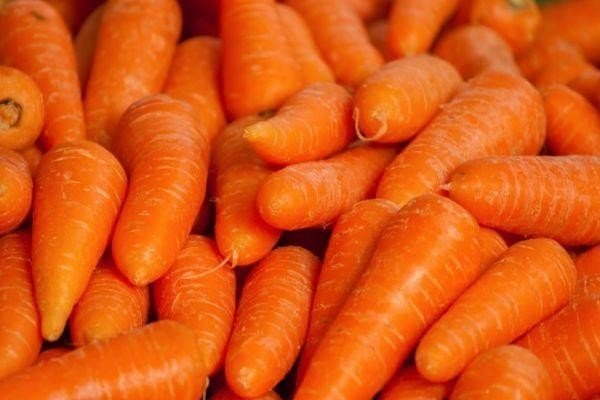 Морковь или морковка